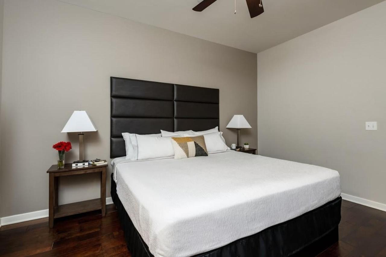 Downtown Dallas Cozysuites With Roof Pool, Gym #4 Exterior photo