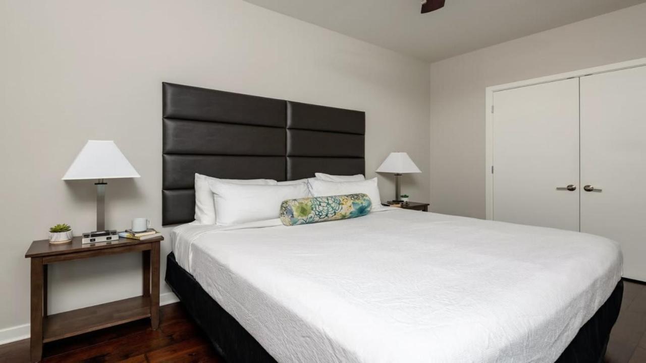 Downtown Dallas Cozysuites With Roof Pool, Gym #4 Exterior photo